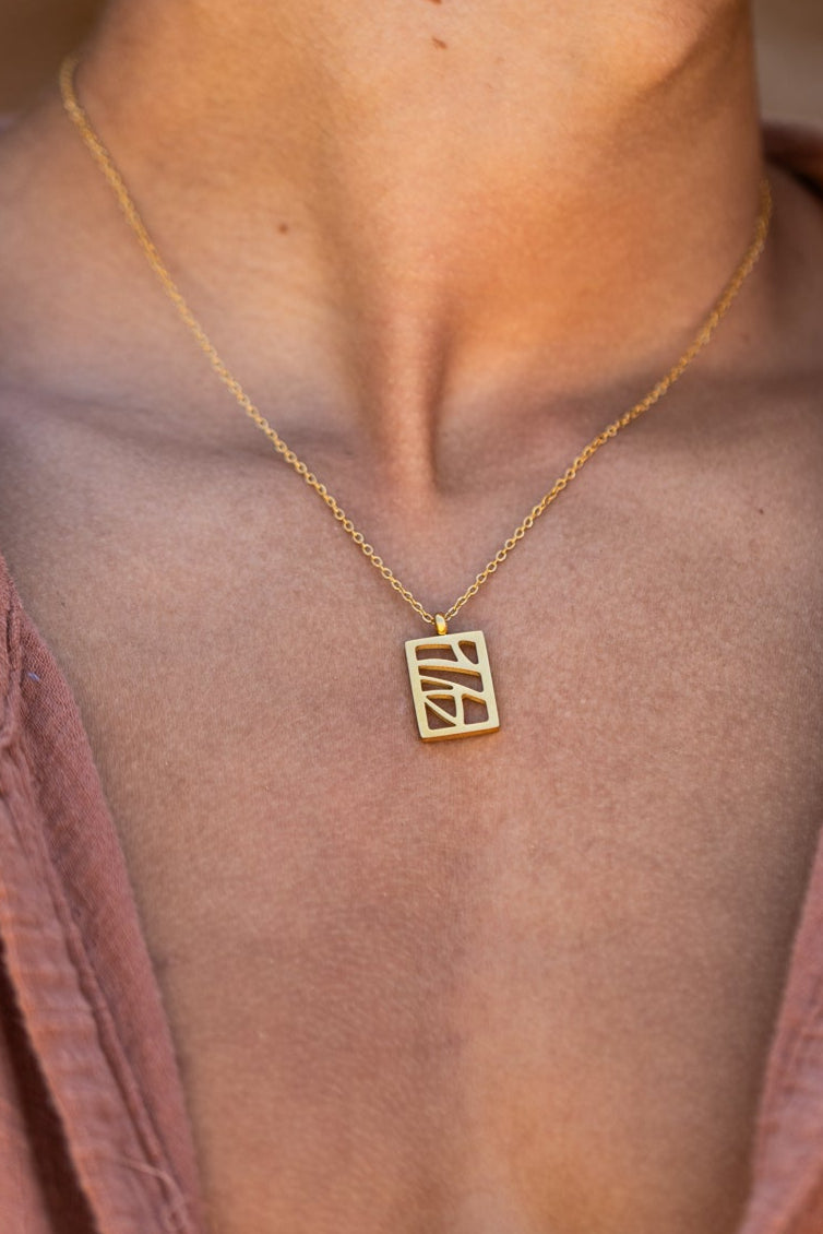 MONSIÈUR NECKLACE