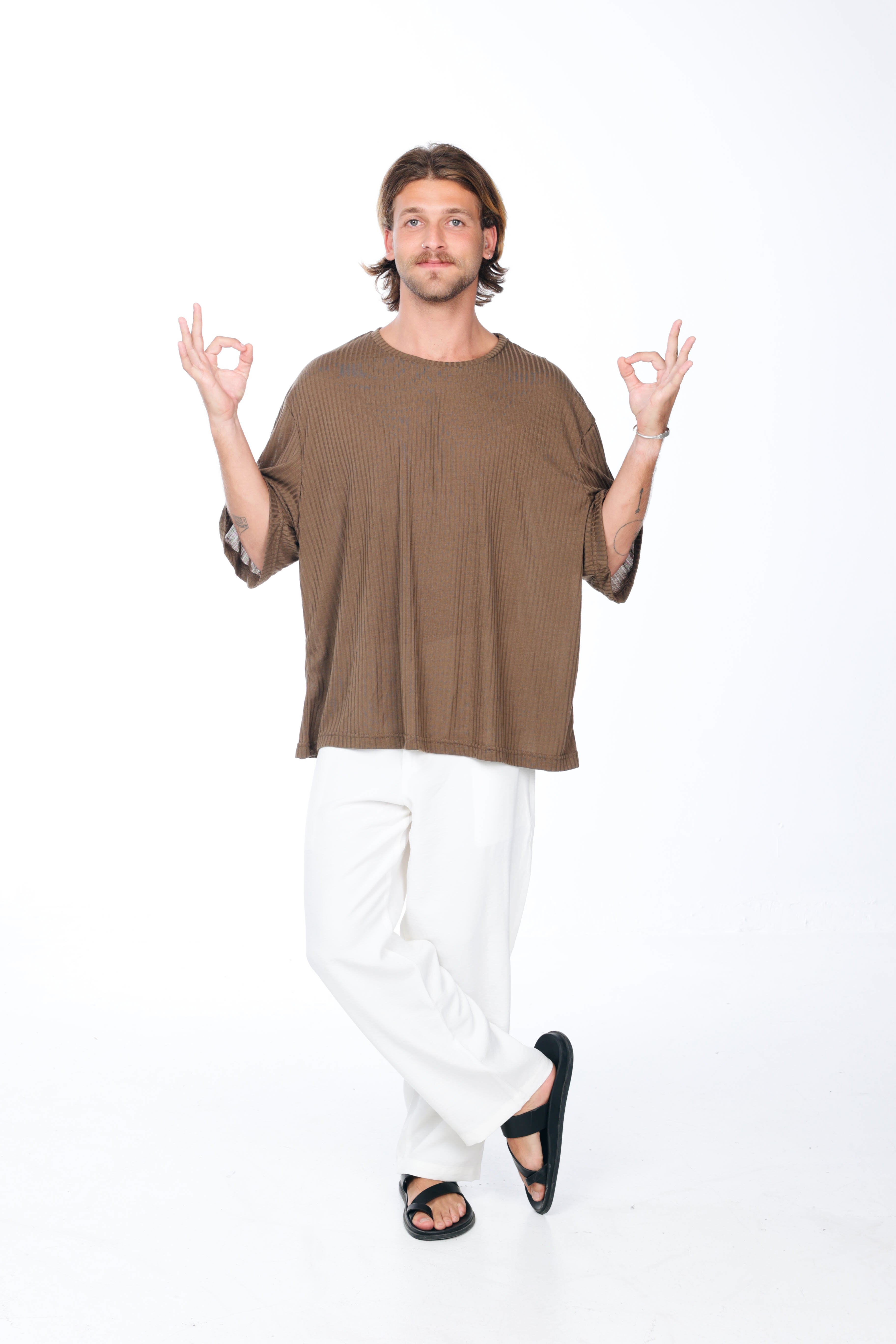 Brown Avira T