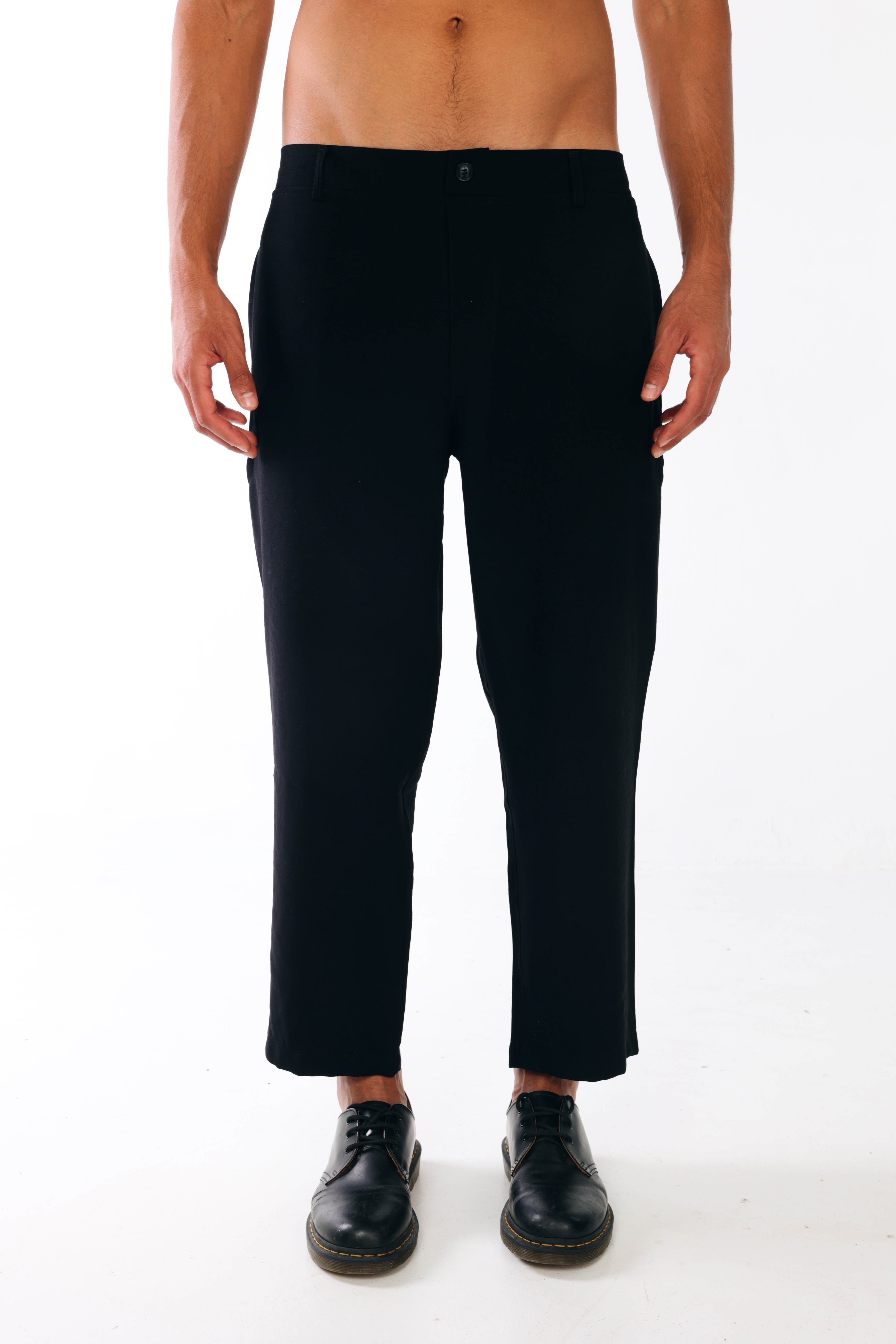 Black Straight fit