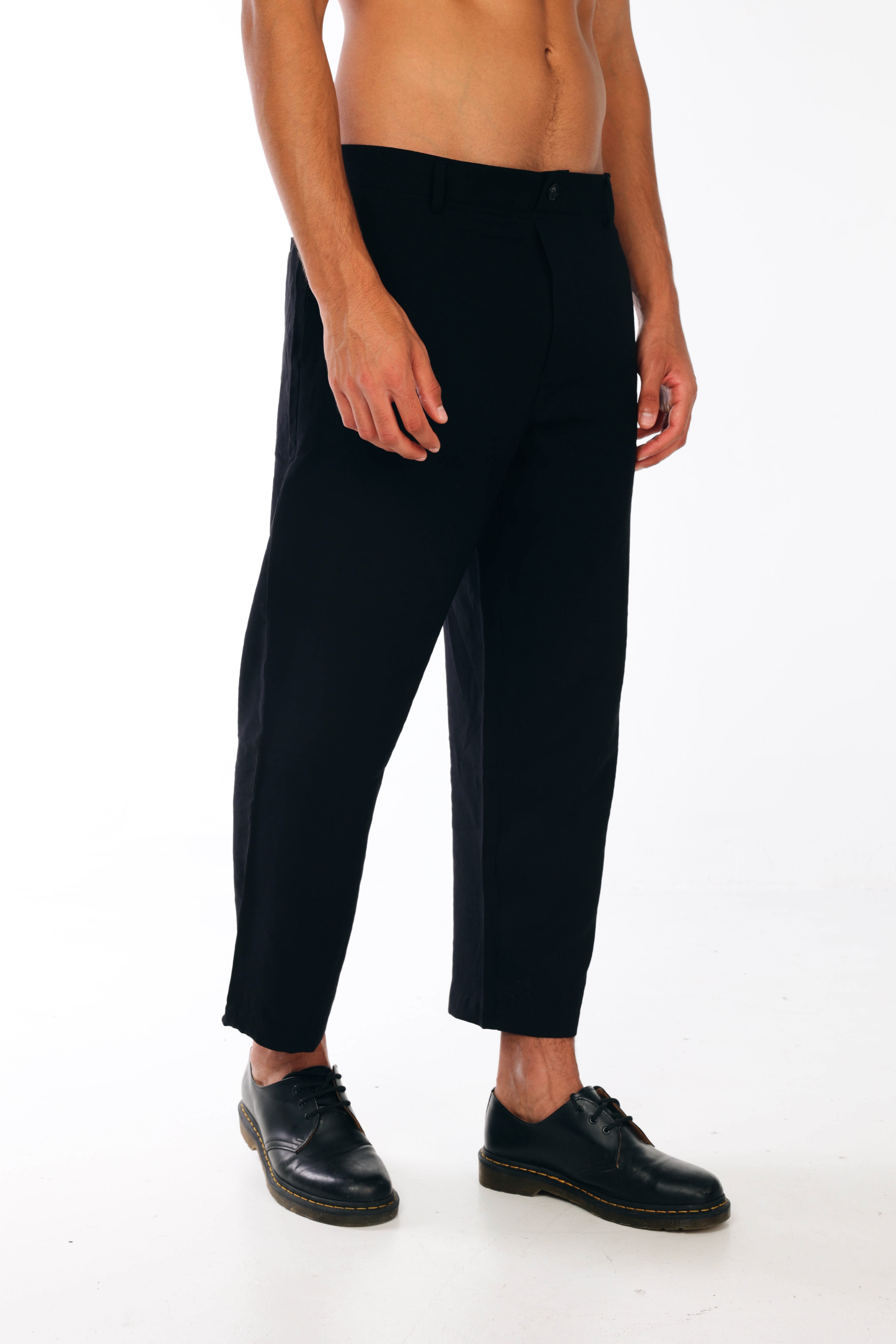 Black Straight fit